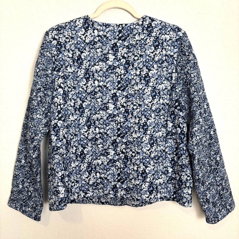 J. Jill Blue Floral Cotton Quilted Button Front Jacket Women’s Medium Cozy Artsy - Picture 6 of 9